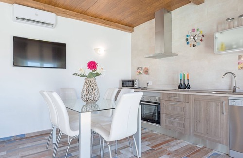 San Ambrosio Casa | Moderna casa de vacaciones con piscina - Casa Capricho