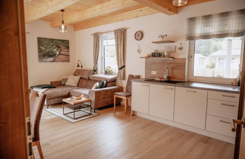 Sankt Georgen am Reith Apartamento | Modern holiday apartment (85 sqm) with sun terrace and carport
