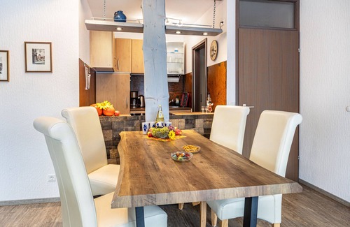 Schoenwald Apartamento | Moderno apartamento vacacional "Luzia" con piscina, sauna, balcón y Wi-Fi