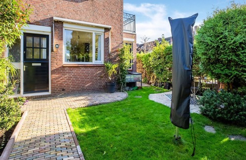 Monnickendam Casa | Moderna vivienda familiar cerca de Ámsterdam, jardín soleado, ideal para los más pequeños.