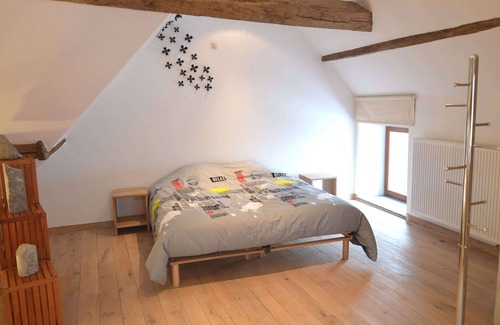 Senzeille Casa | Moderna Casa de vacaciones en Senzeille con vistas al jardín