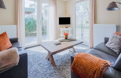 Reutum Casa | Casa de vacaciones moderna en Reutum con terraza