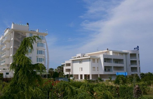 Marina di Vasto Casa | Modern Holiday Home in Vasto with Private Terrace