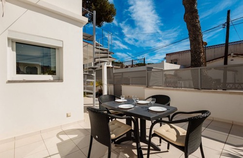 Urbanizacion Costabella Apartamento | Casa vacacional moderna en Costabella, Marbella