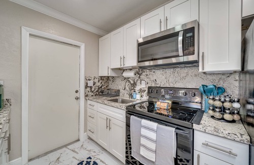 Central Fort Lauderdale Apartamento | Modern home 10 minutes from Ft. Lauderdale beach!
