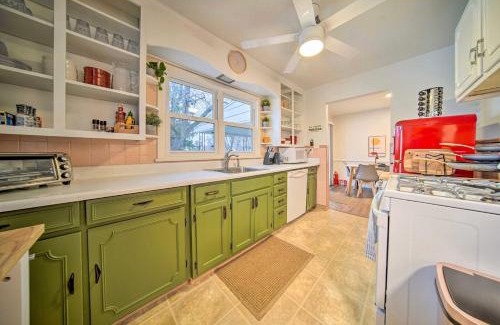 Erie Casa | Modern Home Family Friendly Grill Fireplace