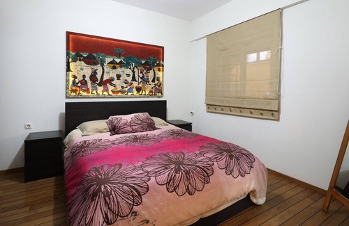 Piraeus Apartamento | Modern home, fully equipped, two minutes from the Sea, restaurants, bars.