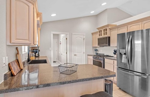 Rapid City Casa | Modern Home-Garage-Scenic Patio