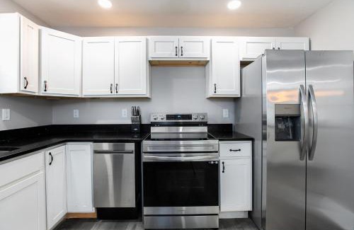 Near Northwest Apartamento | Modern Home Heart of South Bend