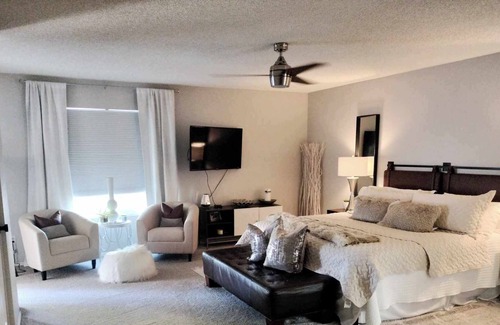 Fairway Ridge At Westbrook Village Casa | Modern home in quiet golf community!
