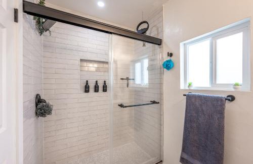 Logan Heights Casa | Modern home near Downtown San Diego