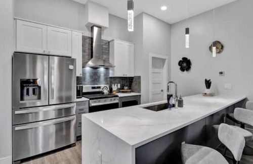Dallas Casa | Modern Home near Downtown