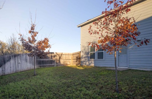 Babcock North Casa | Modern home near Six flags and Medical center