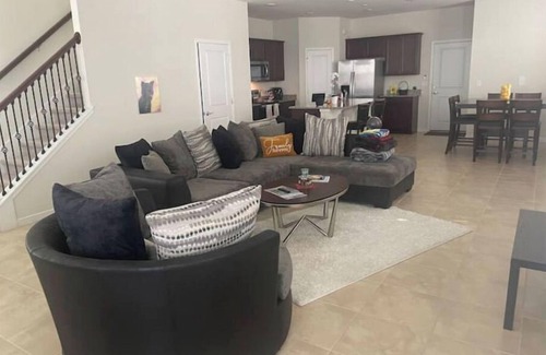 Orlando Casa | Modern Home Orlando Near Airport
