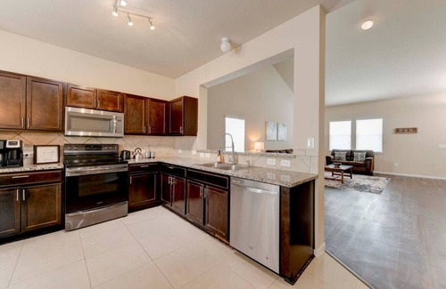 Austin Casa | Modern Home Right Next to Tesla