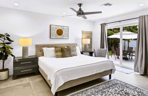 Croissant Park Casa | Modern Home w/Pool + 2nd Unit - Near Las Olas
