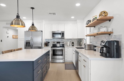 Tempe Gardens Casa | Modern Home w/ Pool Near ASU & Scottsdale | Family Friendly