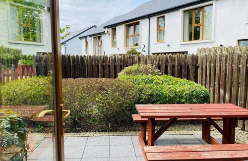 Kenmare Casa | Modern home with 3 bedrooms and 3 bathrooms in Kenmare town