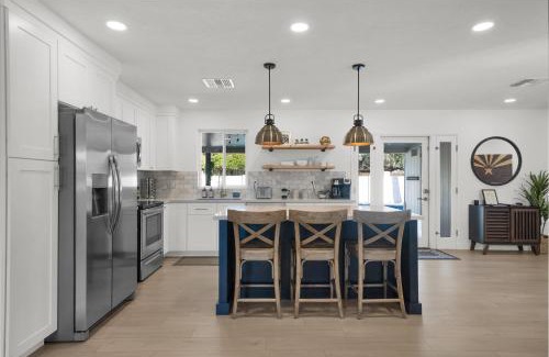 Tempe Casa | Modern Home with Pool Near ASU & Scottsdale