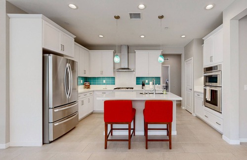 Cathedral City Casa | Modern home with gas fireplace, mountain views, large yard