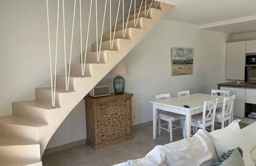 Saint-Palais-sur-Mer Villa | Modern house 150m from ocean beaches with heated pool and wifi