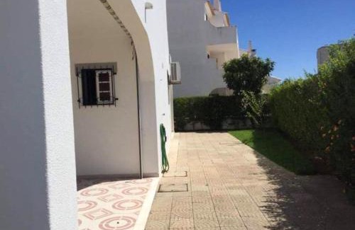 Altura Casa | Modern house in Altura with terrace and city view