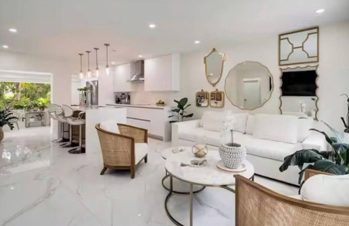 Flagami Casa | Modern House in Coral Gables