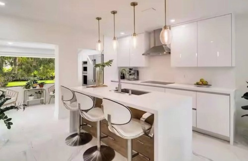 Flagami Casa | Modern House in Coral Gables