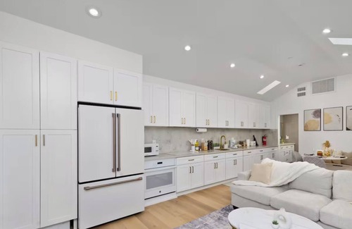 Lucerne - Higuera Casa | Modern House in Culver City Santa Monica