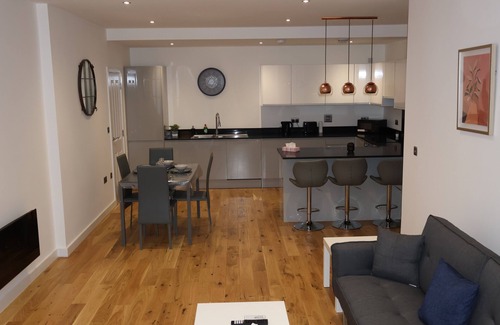 Birmingham City Centre Casa | Modern house in jewellery quarter