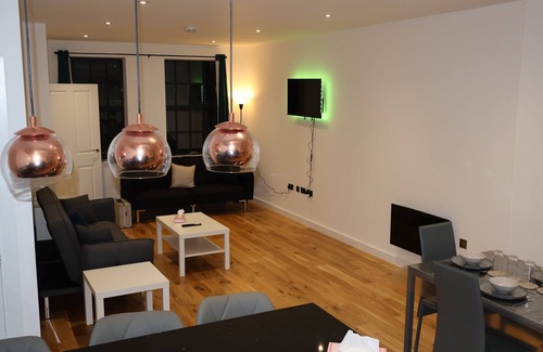 Birmingham City Centre Casa | Modern house in jewellery quarter
