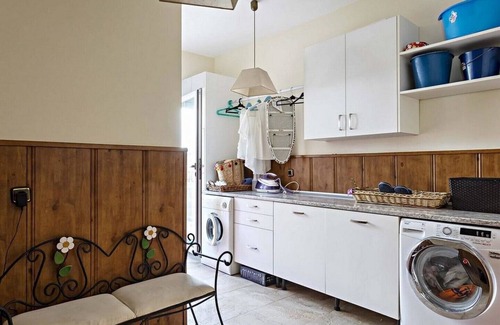 Roquetas de Mar Cabina | Modern in the Heart of Roquetas de Mar