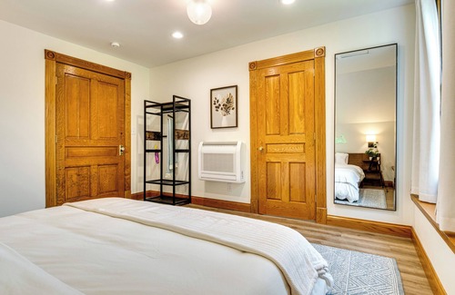 Lockerbie Square Condominio | Modern Indianapolis Condo Near Monument Circle!