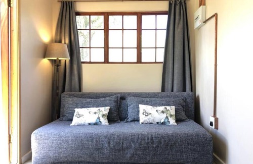 Warner Beach Apartamento | Modern Industrial Cottage