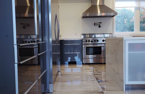 Flesherton Casa | Modern Industrial Getaway - 1 minute walk to the Beach & Boat Launch