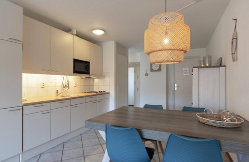 Callantsoog Apartamento | Modern Ingericht Vakantieappartement met Groot Balkon, Direct Tegenover de Strandopgang van Callantsoog Gelegen