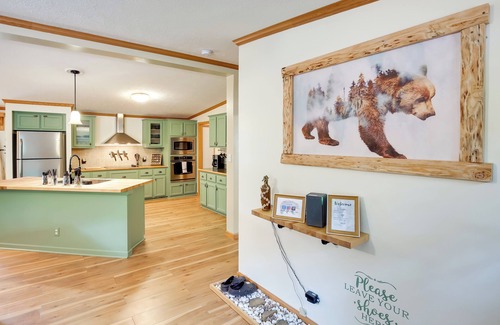Keystone Casa | Modern Keystone Home: 4 Mi to Mount Rushmore!