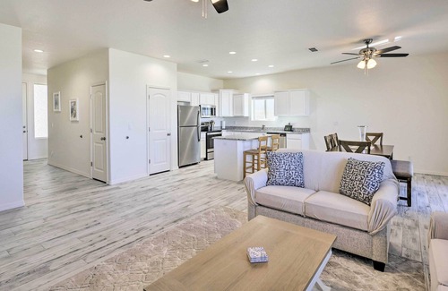 Kingman Casa | Modern Kingman Vacation Rental, 5 Mi to Dtwn!