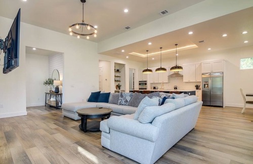 Kingsland Casa | Modern Kingsland Home W/ River Access & Kayaks 4 Bedroom Home by RedAwning
