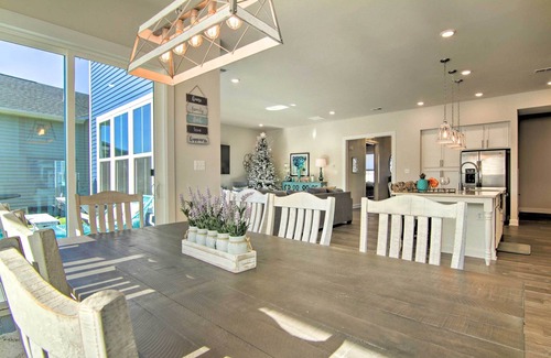 Lewes Casa | Modern Lewes Home w/ Deck, Grill + Pond View!
