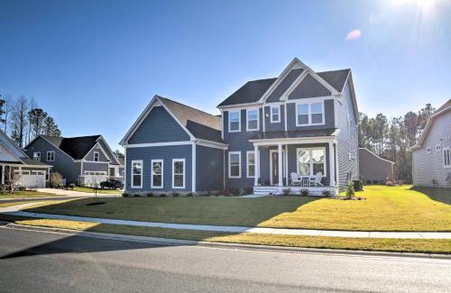 Lewes Casa | Modern Lewes Home with Deck, Grill and Pond View!