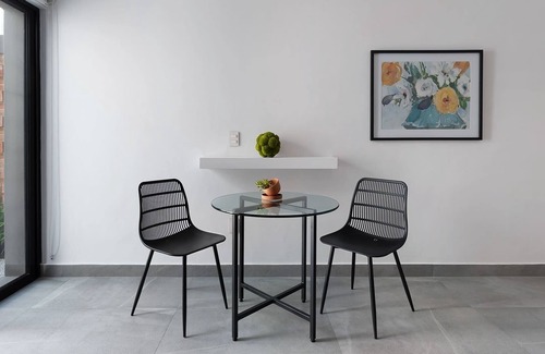 Ajijic Apartamento | Modern Light-Filled Apartment with Private Garden