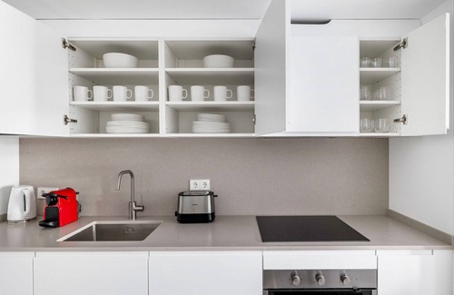 Lista Apartamento | Modern Lista 2BR w/ Doorman, nr El Retiro Park, by Blueground