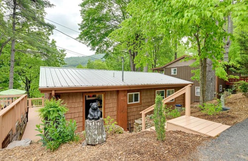 Santeetlah Casa | Modern Little Bear Cottage At Santeetlah Lake!