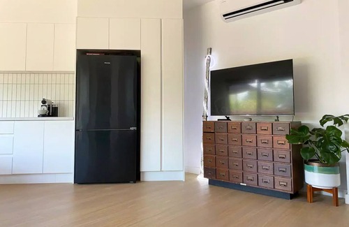 Glenroy Casa | Modern living - Close to city & airport ✈️