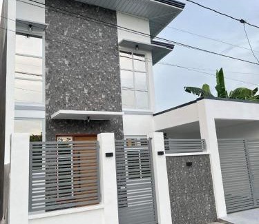 Calumpit Casa | Modern Loft-Balcony-FullAC open space