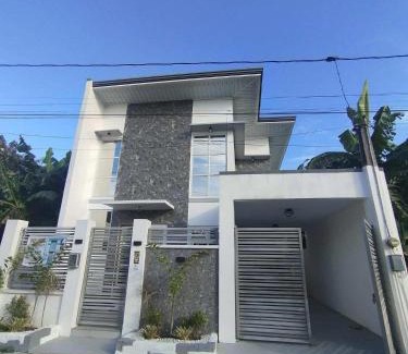 Calumpit Casa | Modern Loft-Balcony-FullAC open space
