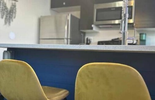 Detroit Apartamento | Modern Loft!/Free Parking/Long Stay Friendly!