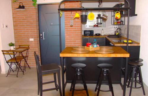 Bulciago Apartamento | Modern Loft Near Lake Como