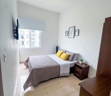 Armenia Apartamento | Modern loft with parking, pool and view!